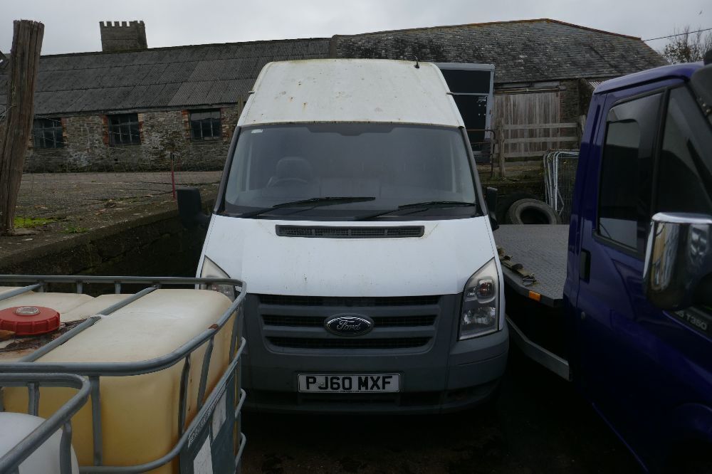 2011 FORD TRANSIT HI-TOP VAN (S/R)