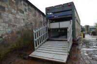 35' TRIPLE TANDEM AXLE LIVESTOCK TRAILER - 4