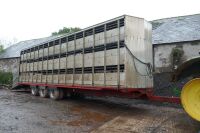 35' TRIPLE TANDEM AXLE LIVESTOCK TRAILER - 18