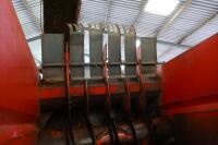 2005 KUHN 3560 TRAILED STRAW CHOPPER - 7