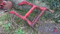 MASSEY FERGUSON LOADER FRAME - 3