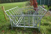 GALVANISED SQUARE SHEEP BALE FEEDER - 3