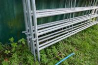 4 BATEMAN 10' GALVANISED CATTLE HURDLES - 4