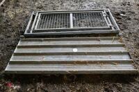 IFOR WILLIAMS SHEEP PARTITION GATE - 4