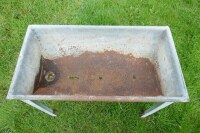 GALV FREE STANDING WATER TROUGHS - 2