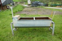 GALV FREE STANDING WATER TROUGH - 6