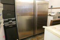 POLAR DOUBLE DOOR FREEZER - 4