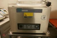 HENKELMAN JUMBO 42 VACUUM PACKER - 2