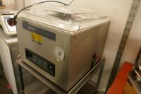 HENKELMAN JUMBO 42 VACUUM PACKER - 10