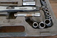 HALFORDS 1/2'' DRIVE SOCKET SET (38) - 4