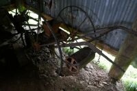 VICTORIAN POTATO PLANTER - 6