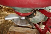 LELY SUPERBOWL 24 FERTILISER SPREADER - 16