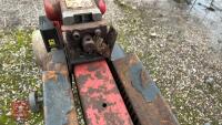 ELECTRIC LOG SPLITTER - 7