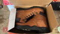 PAIR OF SIZE 12 WORK BOOTS - 2