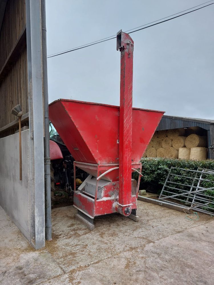 1989 Murska PTO Driven Roller Mill