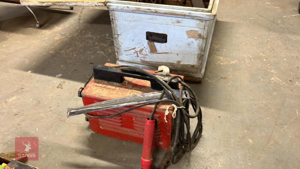 240V ARC WELDER