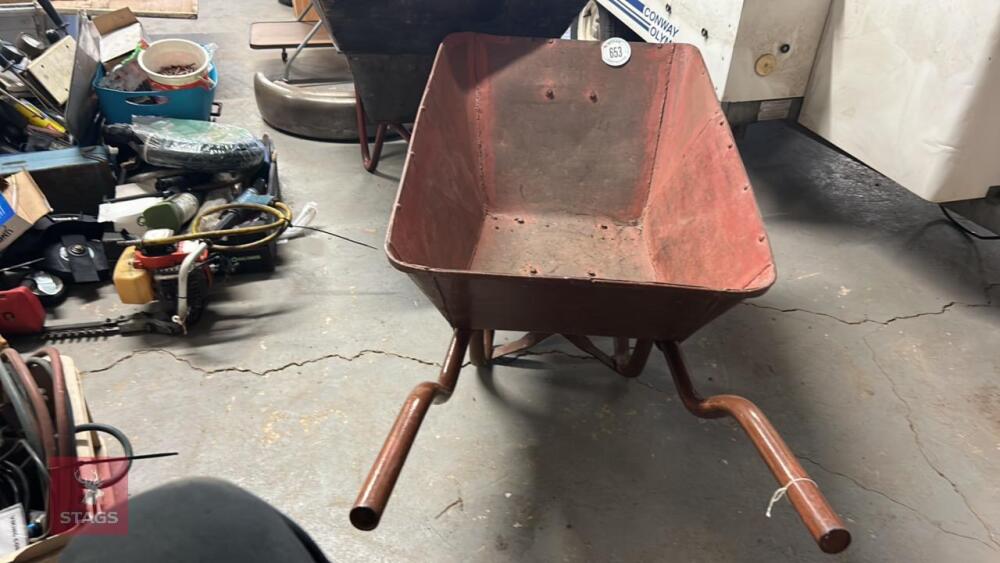 METAL WHEELBARROW