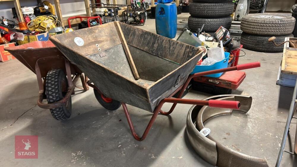 METAL WHEELBARROW