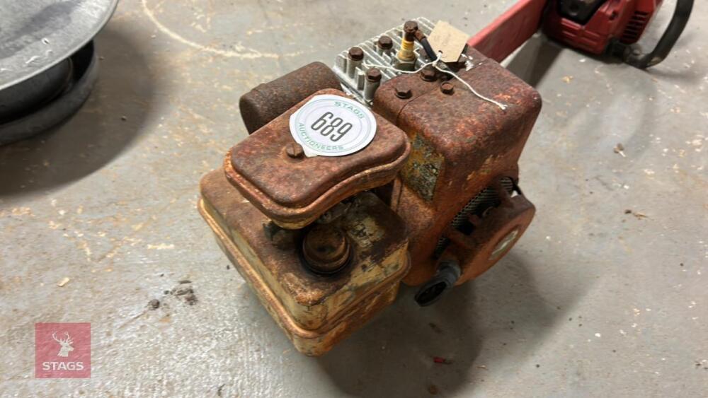 BRIGGS + STRATTON ENGINE