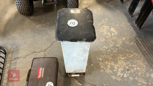 METAL PEDAL BIN