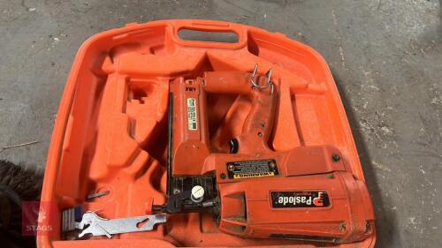 PASLODE IMPLUSE NAIL GUN