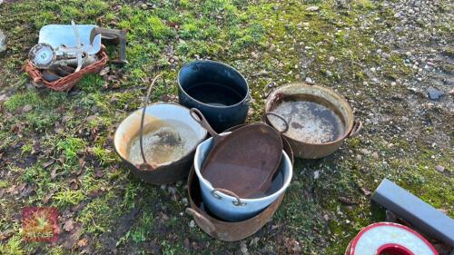 6 CAST & IRON POTS