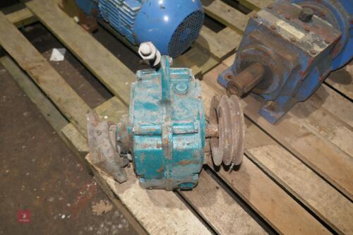 SHAFT MOUNTED GEARBOX (31)