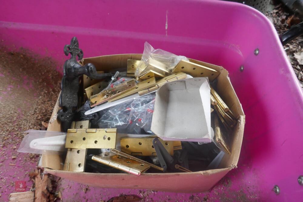 LRG QTY OF BRASS HINGES