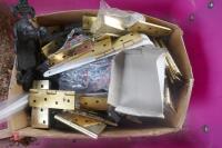 LRG QTY OF BRASS HINGES - 2