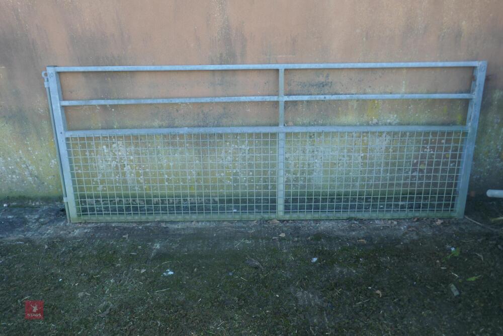 9'2'' GALVANISED SHEEP HANDLING GATE(10)