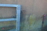 9'2'' GALVANISED SHEEP HANDLING GATE(10) - 9