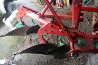 KVERNELAND 2 FURROW CONVENTIONAL PLOUGH - 10