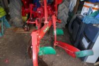 KVERNELAND 2 FURROW CONVENTIONAL PLOUGH - 11