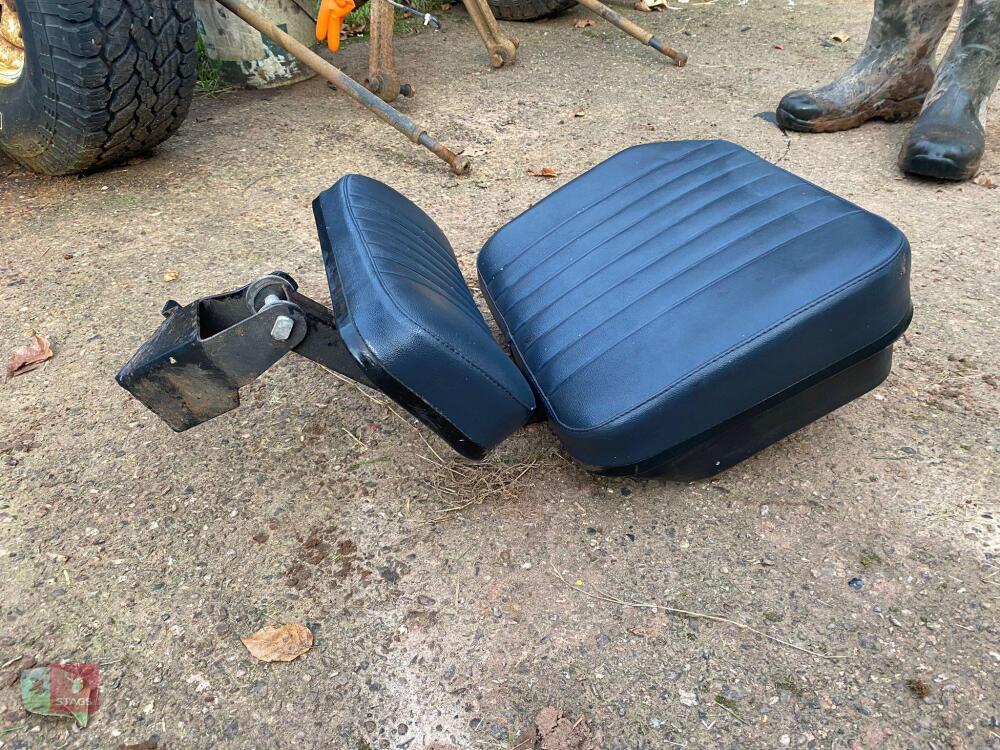 UNUSED ZETOR PASSENGER TRACTOR SEAT