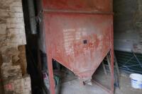 4T FREESTANDING METAL FEED BIN - 2