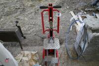 HYDRAULIC LOG SPILLTER (87) - 2