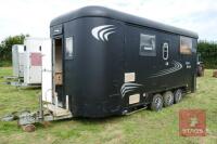 EQUITREK 17 TRI-AXLE HORSE/BIKE TRAILER - 4