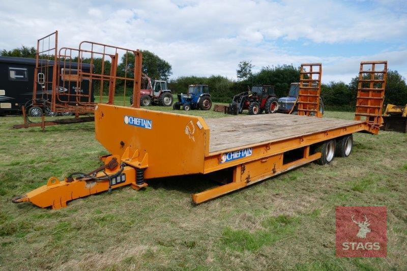 2009 CHIEFTAIN 24' TWIN TANDEM AXLE LOW LOADER TRAILER