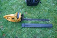 JCB ELECTRIC HEDGE CUTTER - 2