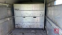 BATESTON TWIN AXLE TRAILER C/W 12' LIVESTOCK CONTAINER - 13