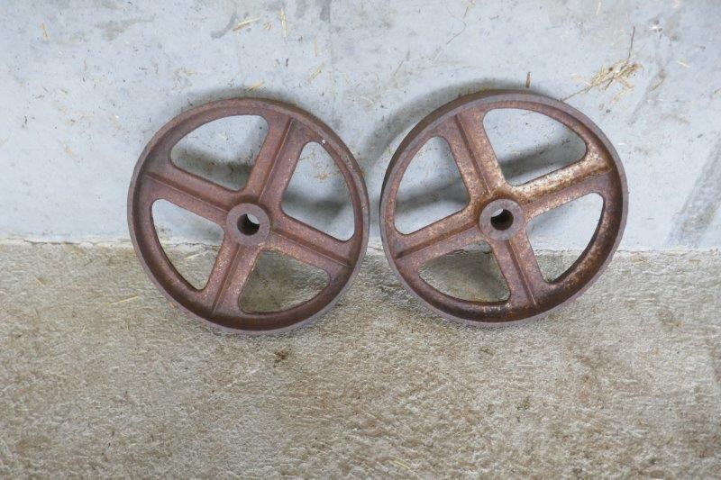 2 CAST WHEELS