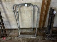 2' GALVANISED RACE JOINERS (97)