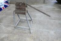 SHEET METAL CUTTER - 4