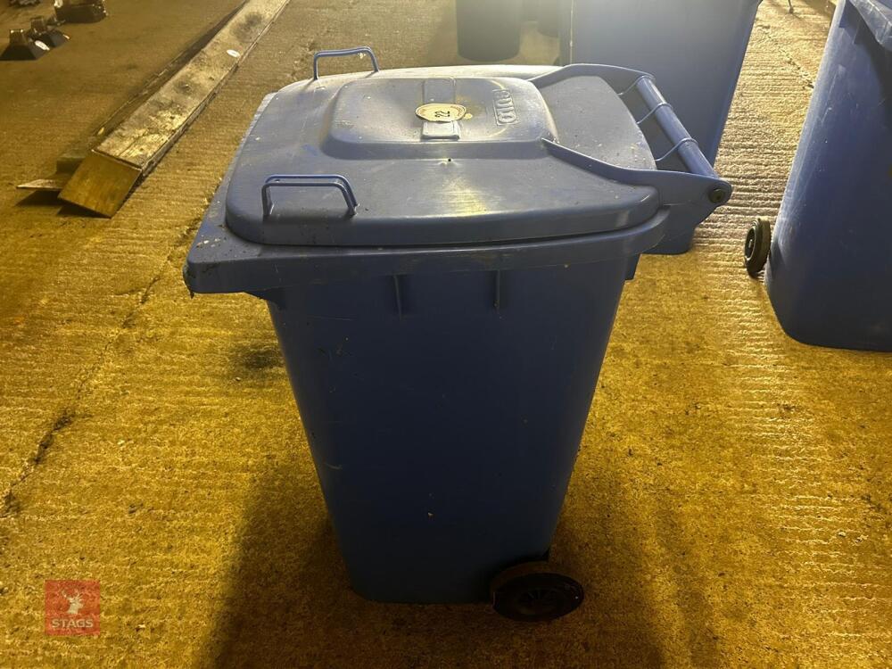 SULO BLUE WHEELIE BIN (22)