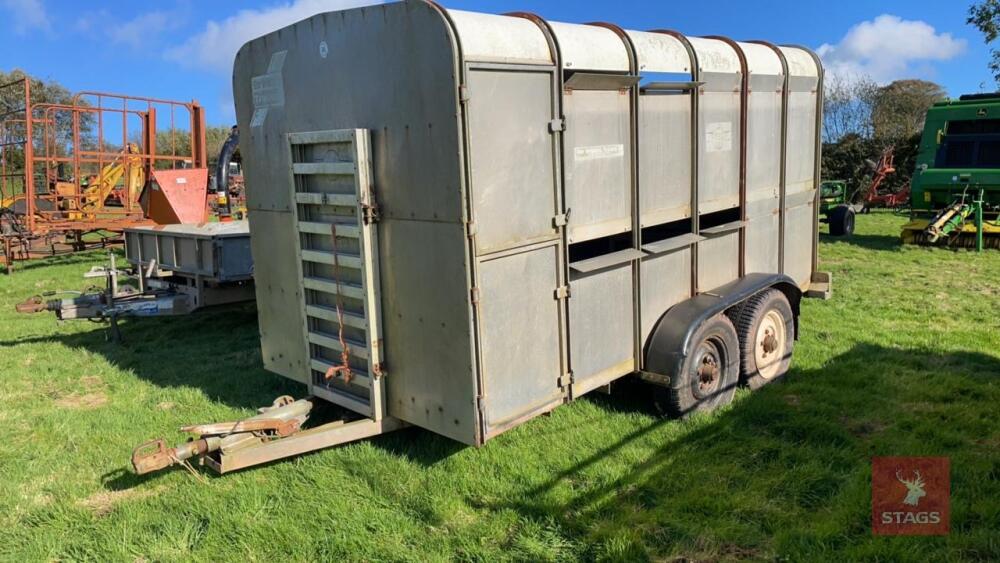 IFOR WILLIAMS TA510G LIVESTOCK TRAILER