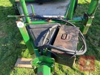 JOHN DEERE 991B WRAPPER - 4