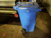 BLUE WHEELIE BIN (152) - 3