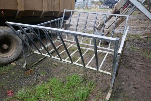 GALVANISED ROUND BALE SHEEP CRADLE