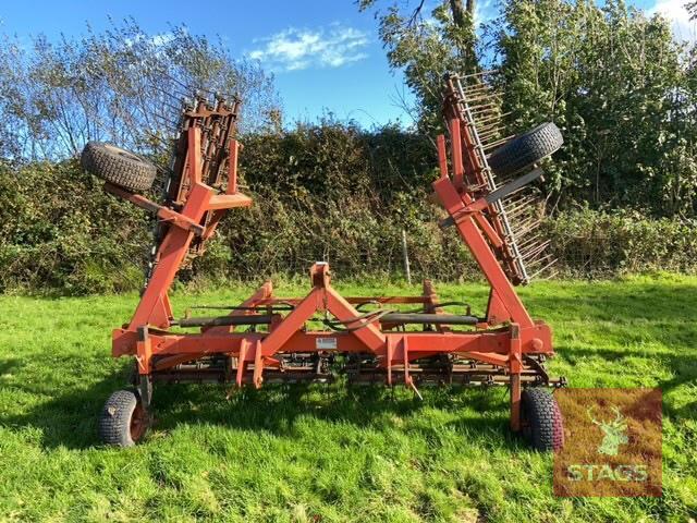 2014 QUANTOCK HYD FOLDING GRASS HARROWS