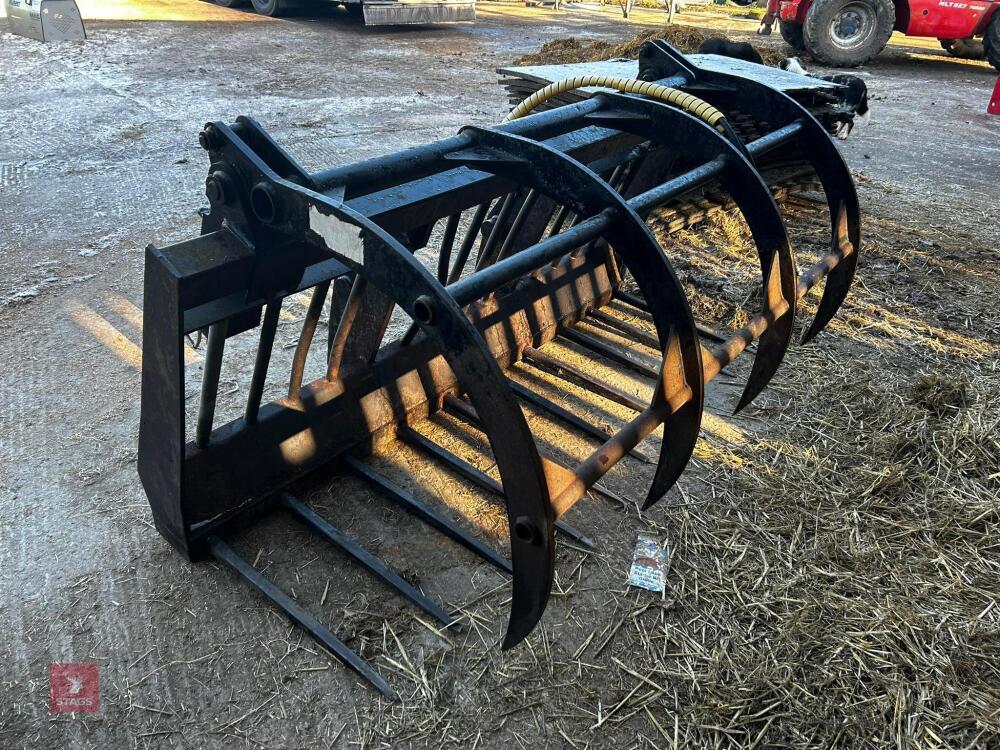 2004 MANITOU 7' 6'' DUNG GRAB